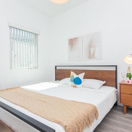 West Deco Aparthotel Μαϊάμι Μπιτς Εξωτερικό φωτογραφία