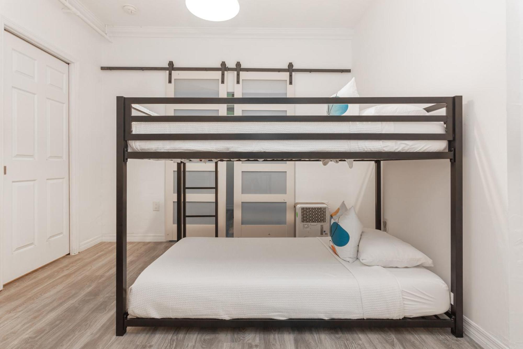 West Deco Aparthotel Μαϊάμι Μπιτς Εξωτερικό φωτογραφία