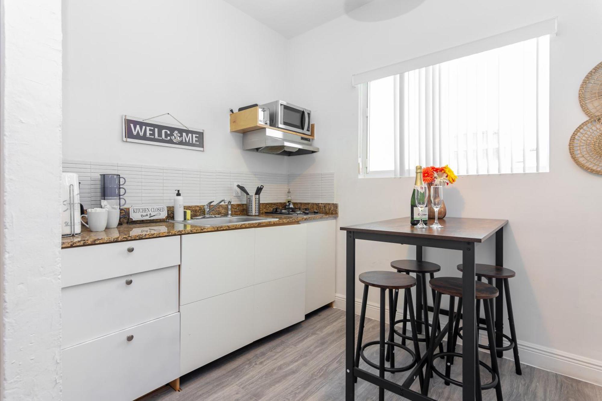 West Deco Aparthotel Μαϊάμι Μπιτς Εξωτερικό φωτογραφία